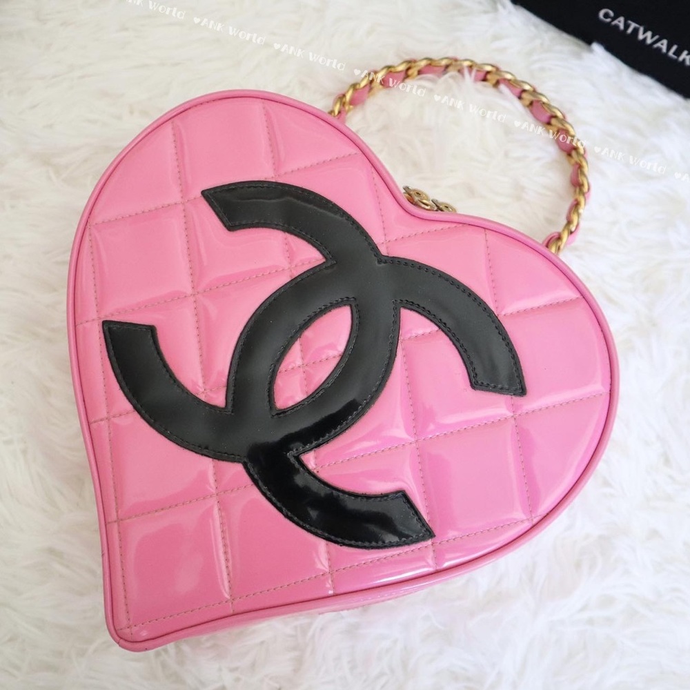 SHARING ONLY Chanel Pink Heart Bag Heart Vanity 1995 Barbie Vintage